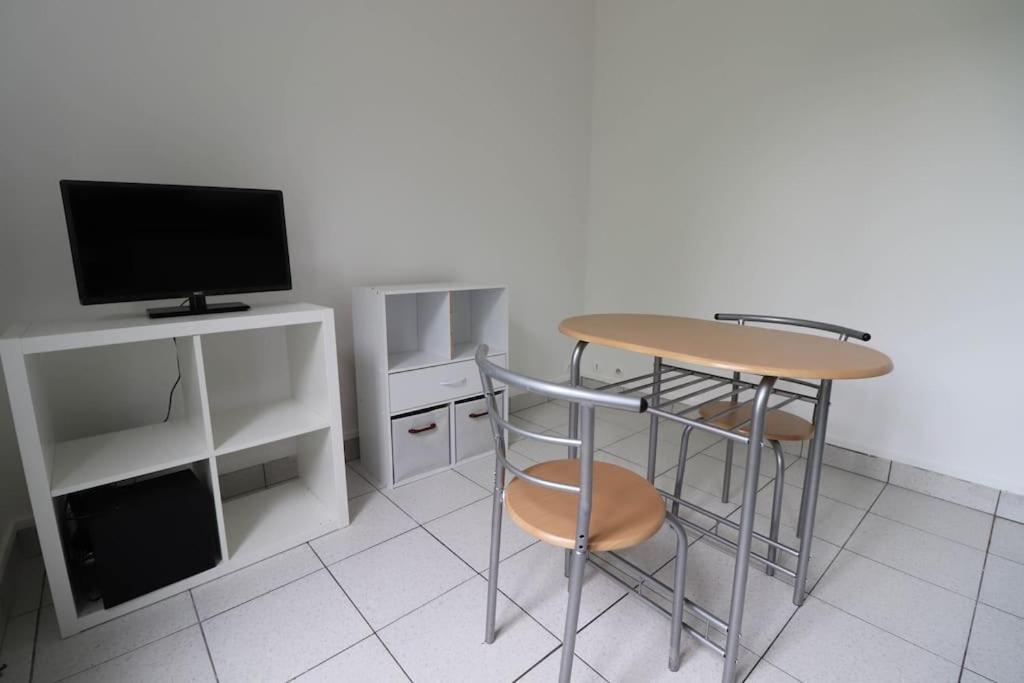 Montrouge 1 Bedroom Flat 30M2 - Екстериор снимка